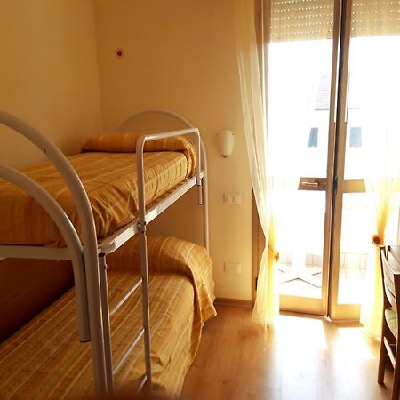 Hotel Mariani Λίντο ντι Καμαϊόρε Εξωτερικό φωτογραφία